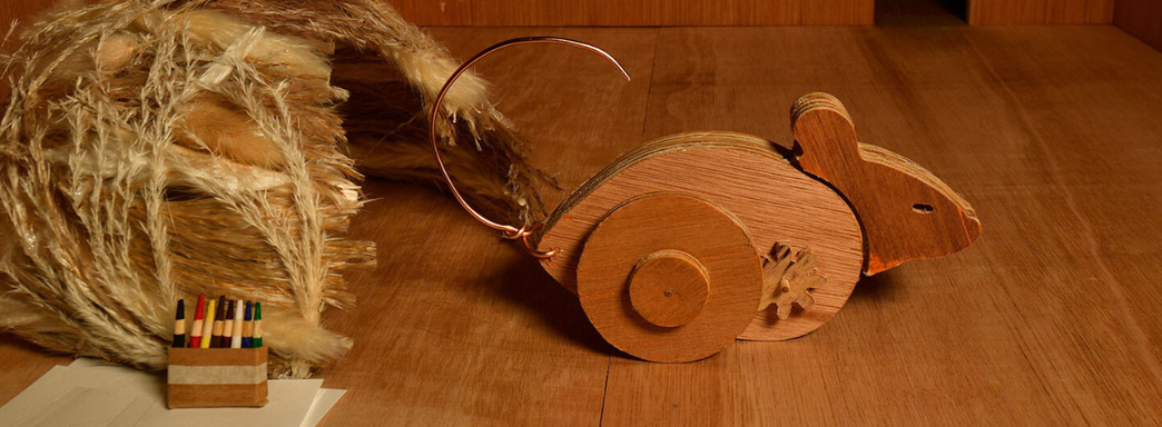 Инди-разработчик работает с настоящим деревом, чтобы создавать анимации для игры Éalú