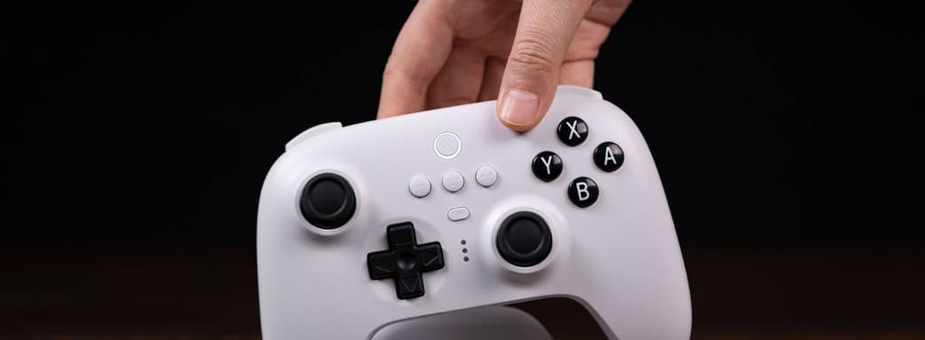 На замену контроллера от Microsoft: 8bitdo протизерила свой первый беспроводной геймпад для Xbox