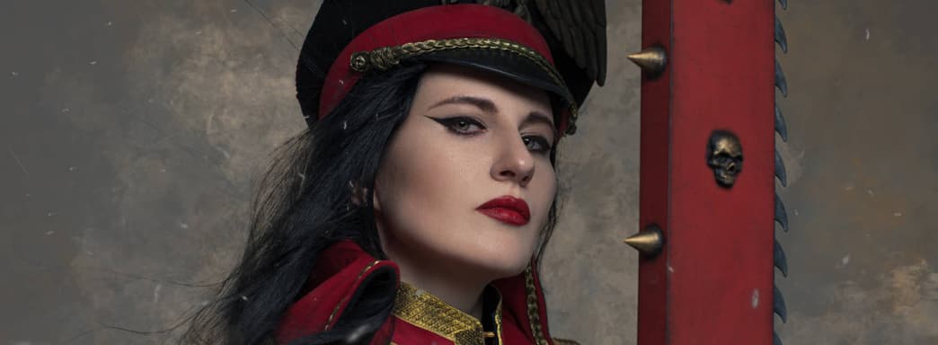 Расстрел или смерть за Императора: фанатка воплотила образ Комиссара из Warhammer 40,000