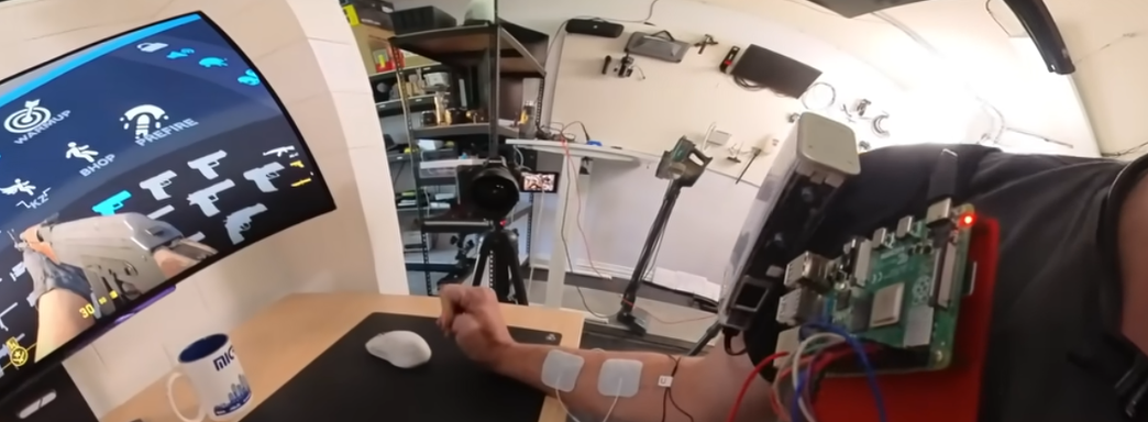 Блогер сделал физиологический чит — система управляет мускулами в его руке