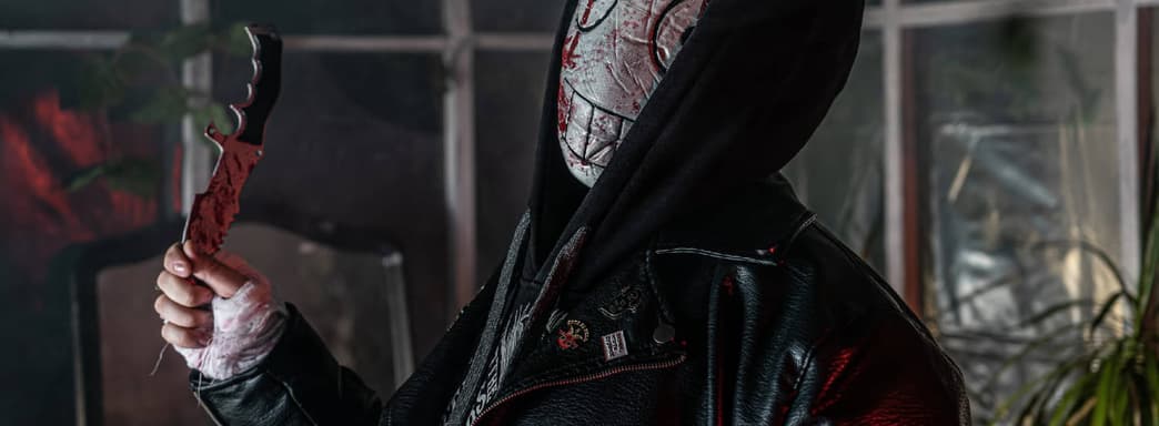 «Имя мне Легион, ибо нас много»: косплеер превратился в Фрэнка Моррисона из Dead By Daylight