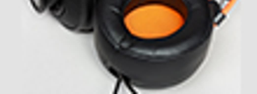 Cougar Immersa TI — лёгкая и мягкая гарнитура с выдвижным микрофоном