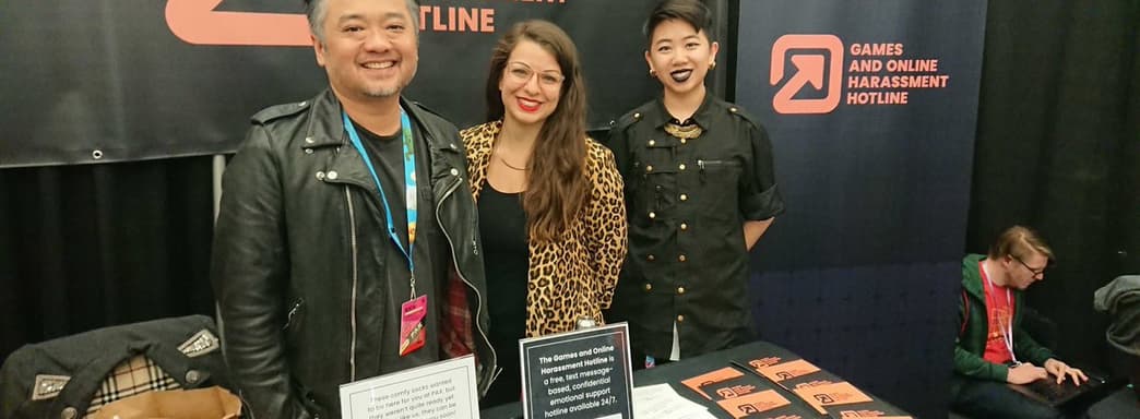 Новая горячая линия помощи жертвам онлайн-преследований запускается 3 августа