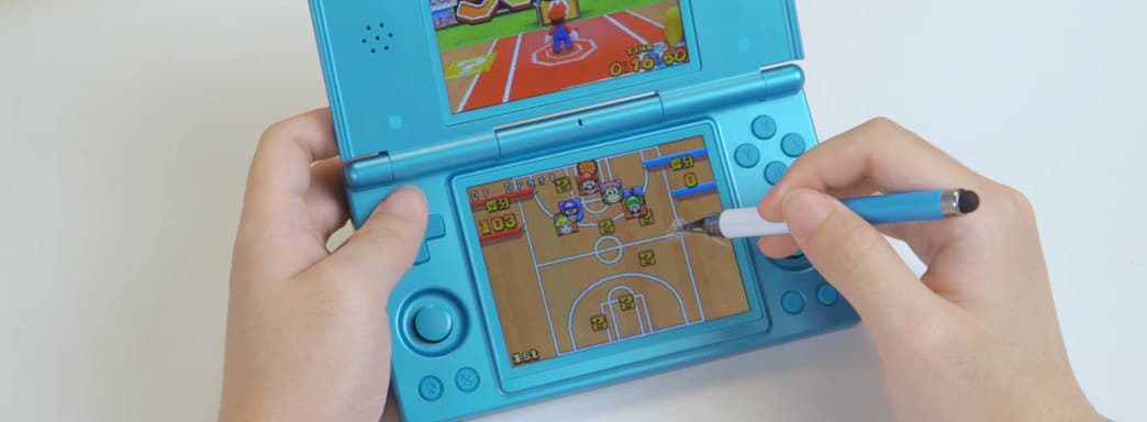 Стилус на изготовку: Anbernic показала распаковку портативной консоли с двумя экранами RG DS