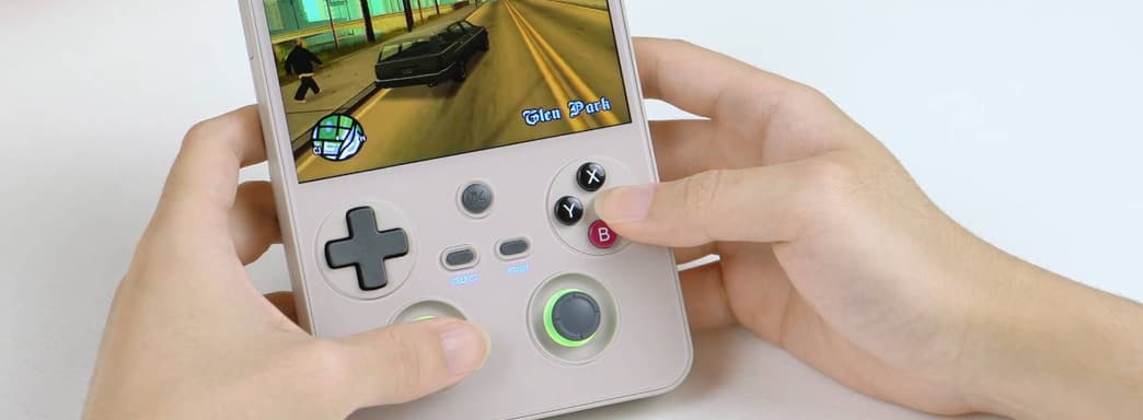 На портативной консоли Anbernic RG 477V сыграли в Grand Theft Auto: San Andreas и Wuthering Waves