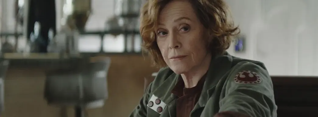 Сигурни Уивер может присоединиться к сериалу Tomb Raider с Софи Тёрнер — СМИ