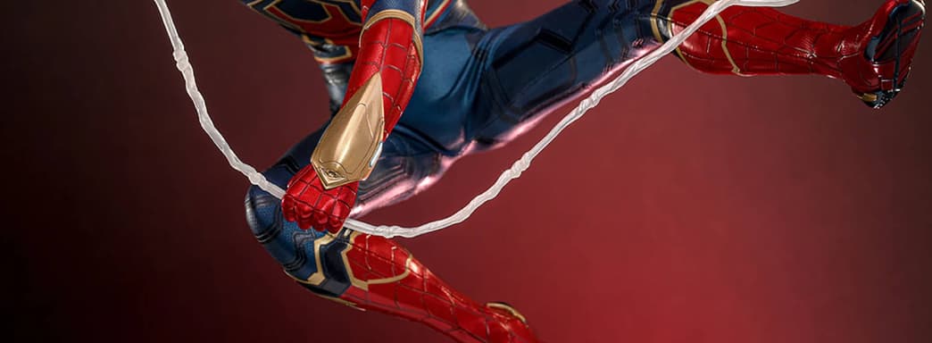 Hot Toys Releases Iron Spider Armor Peter Parker Figure from \"Avengers: Endgame\"
