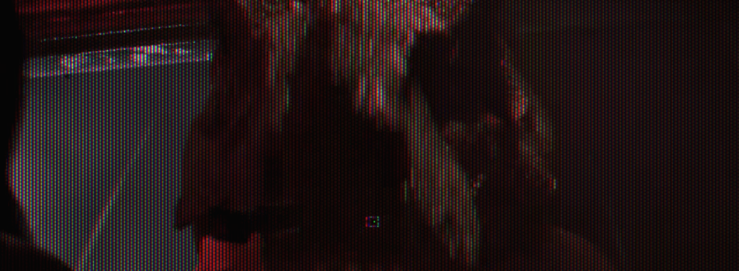 La "heredera de Dino Crisis" se muestra al estilo de los anuncios de los 90: se lanza un tráiler parodia de Code Violet