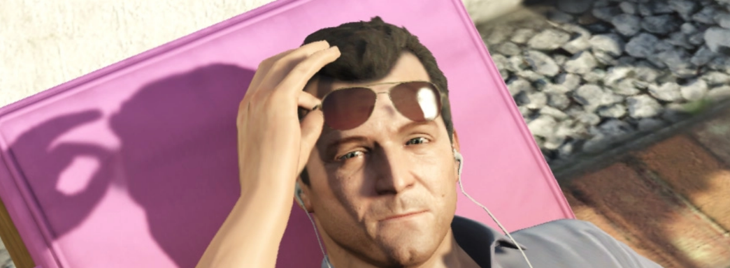 В дом к реальному Майклу из GTA V опять приехала полиция во время стрима — актёра уже хорошо запомнили