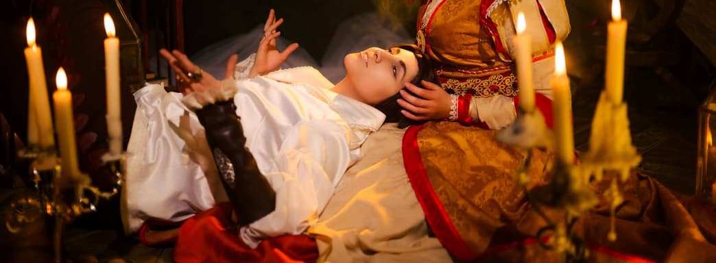 Косплееры предстали в образах Эцио и Кристины из Assassin’s Creed: Brotherhood — несбывшаяся любовь