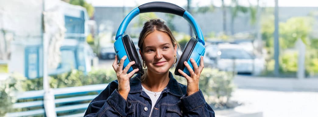 Вышла Blue XL — Bluetooth-колонка в виде огромных наушников от JLab Audio