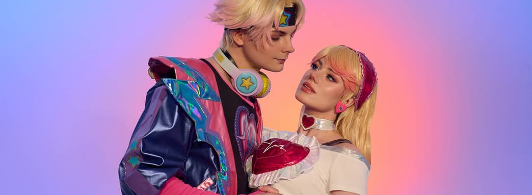 Cosplayers transformed into Lux and Ezreal from League of Legends: Wild Rift - a couple in love