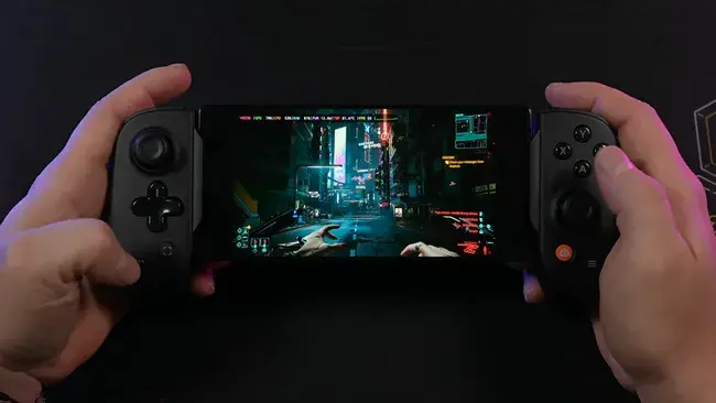Cyberpunk 2077 se ejecuta a través de un emulador en Android y calienta el procesador a 100 grados