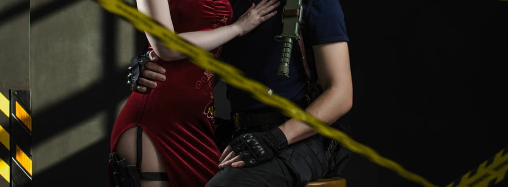 Напряжение и притяжение: косплееры предстали в образах Леона Скотта Кеннеди и Ады Вонг из Resident Evil 4