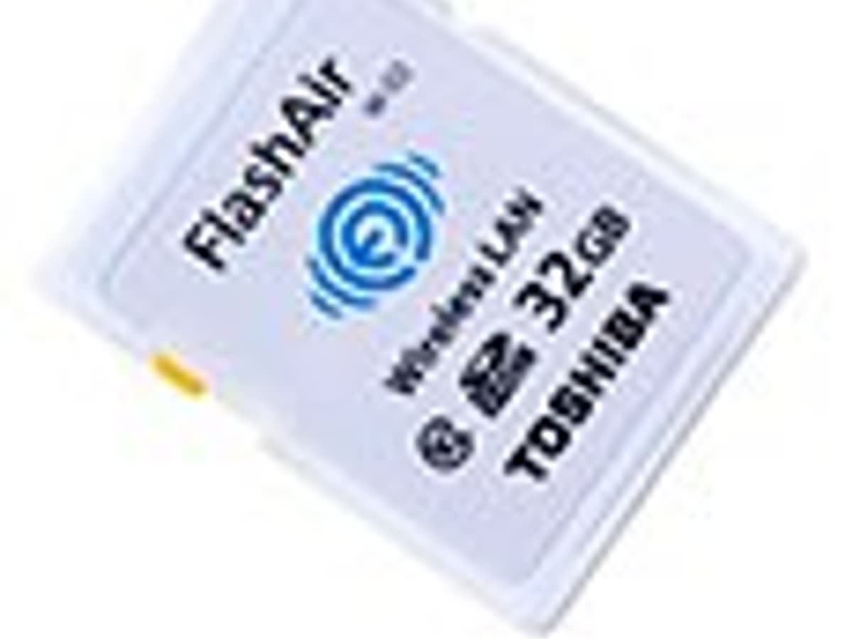 SDHC-карта памяти Toshiba FlashAir W-02 c модулем Wi-Fi