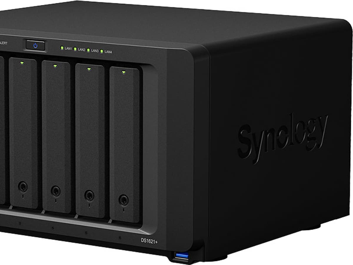 Обзор сетевого накопителя Synology DS1621+ на шесть отсеков, со
