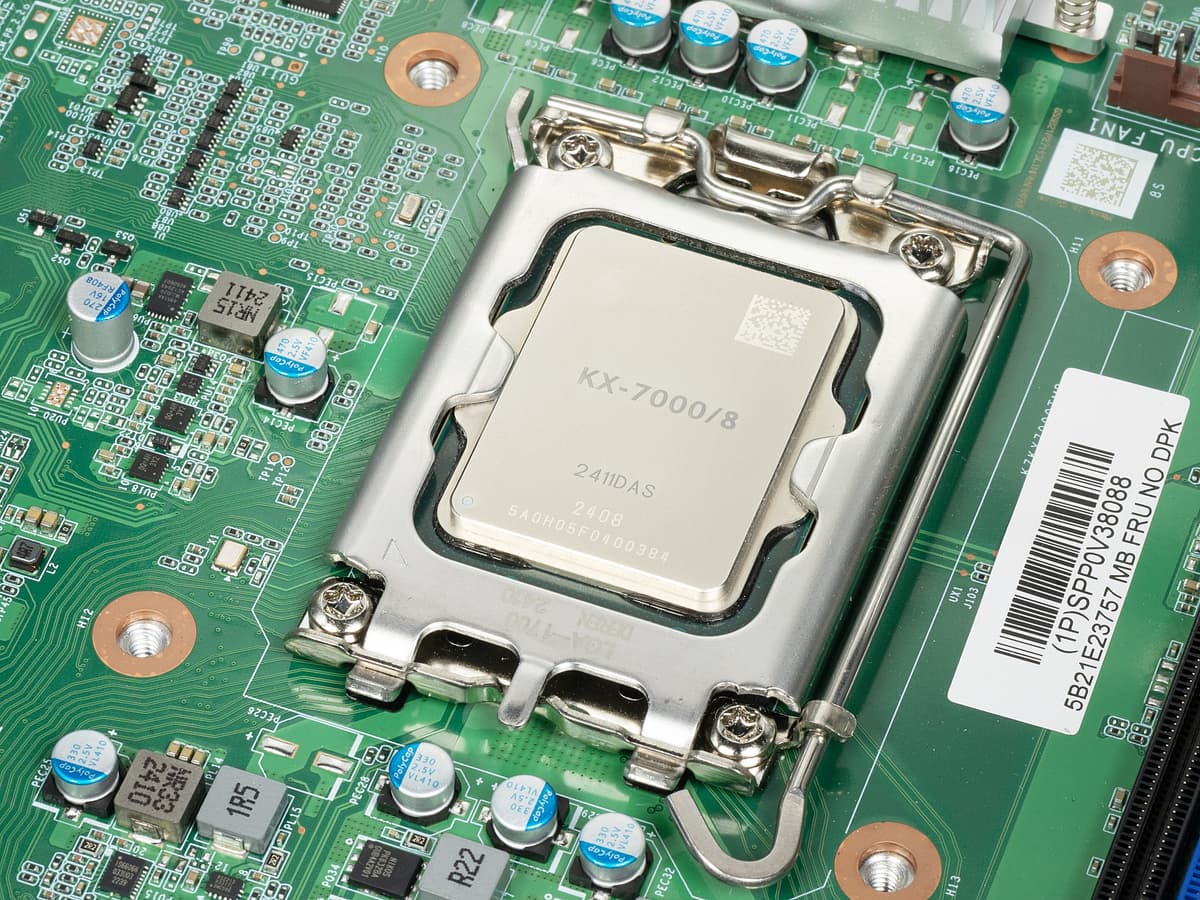 Китайский процессор Zhaoxin KaiXian KX-7000 архитектуры x86, часть