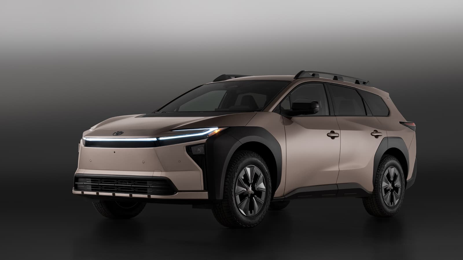 Аналог Toyota Highlander от самой Toyota. Представлен новейший