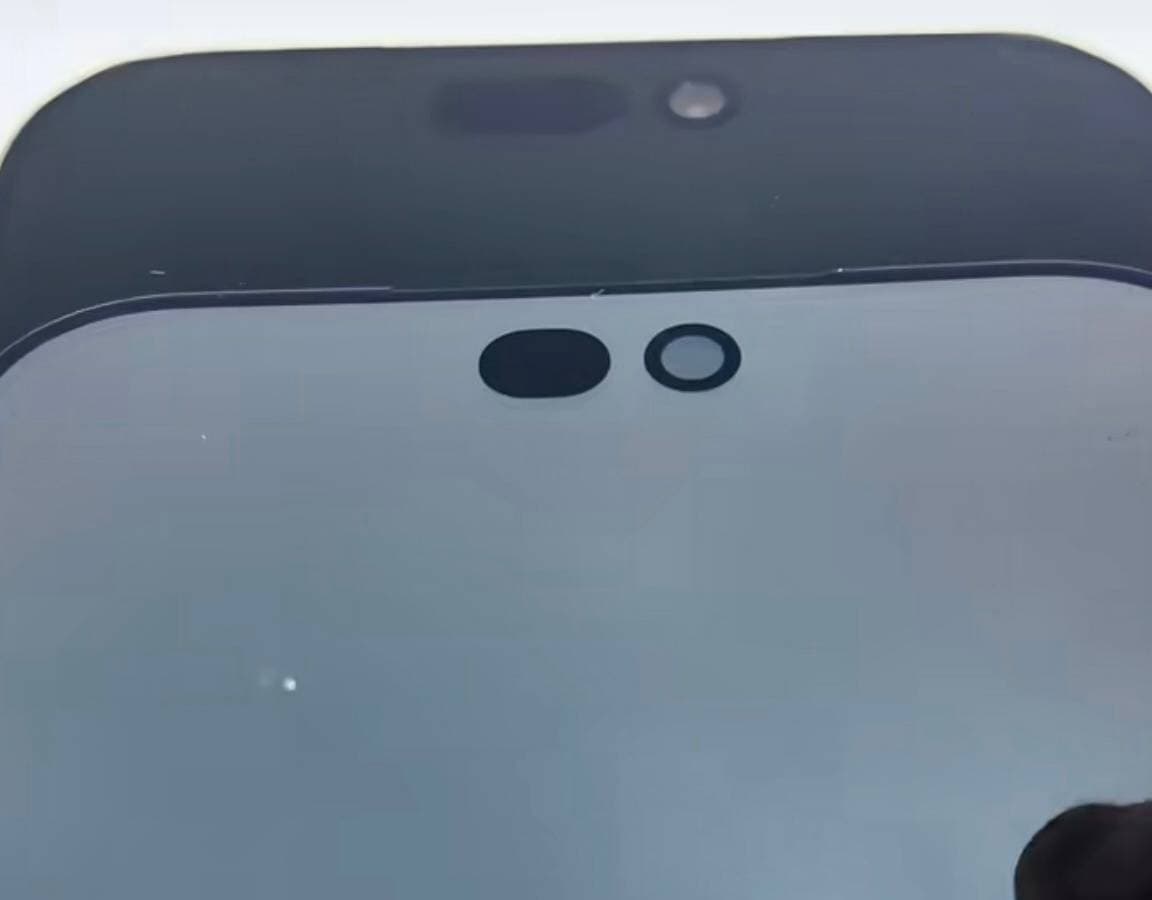 Опубликовано первое фото прототипа iPhone 18