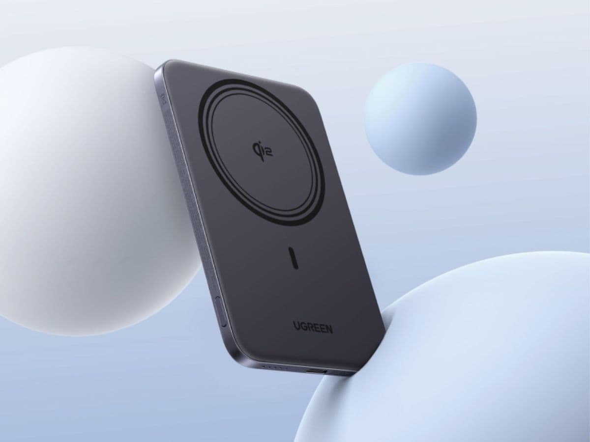 Тонкий беспроводной мобильный аккумулятор, который цепляется магнитами с усилием в 8 кг: Ugreen MagFlow Air Qi2 15W Ultra-Slim 5000 mAh поступил в продажу