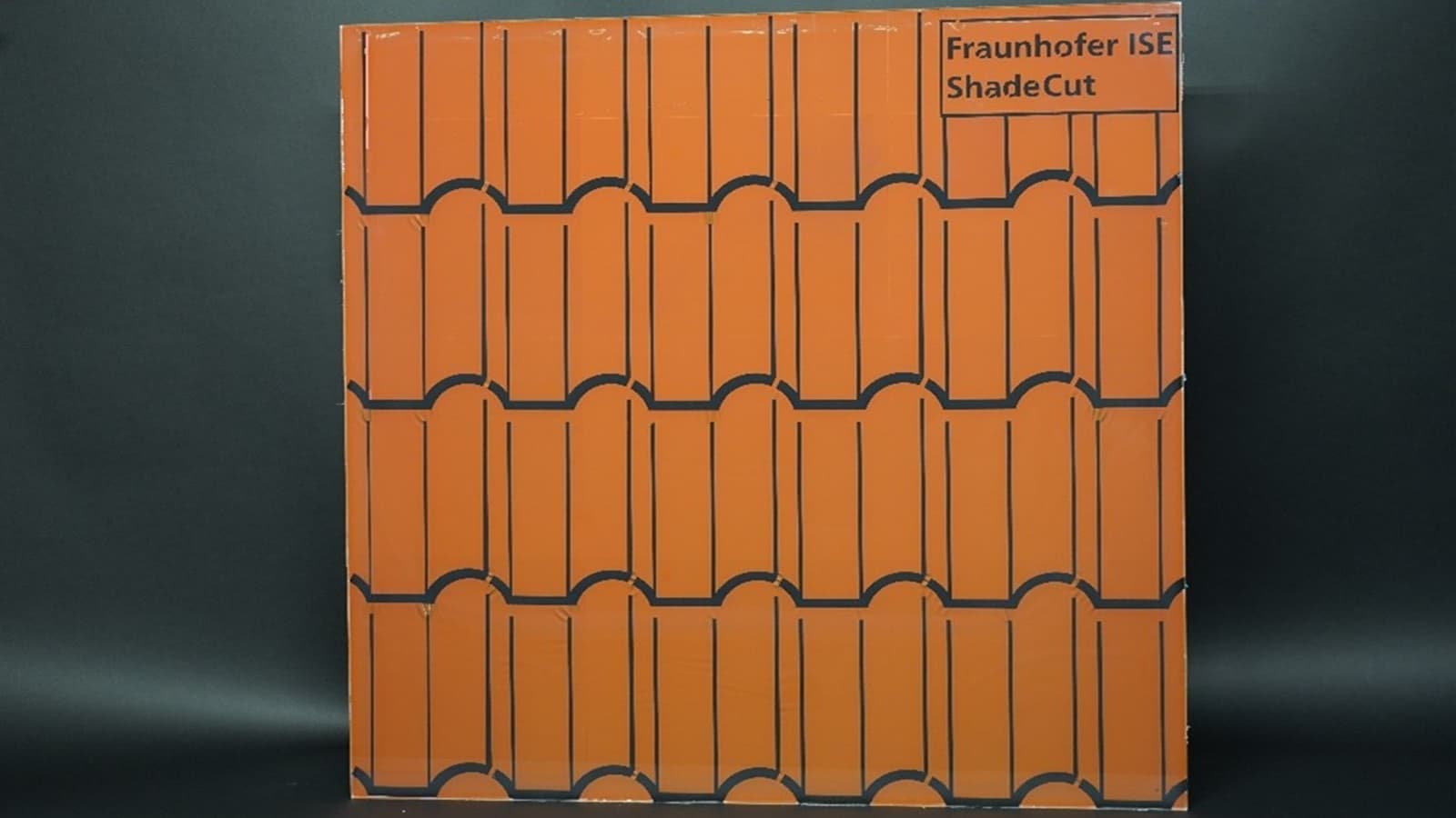В Германии показали ShadeCut — солнечные панели, которые выглядят как часть крыши и не теряют в эффективности