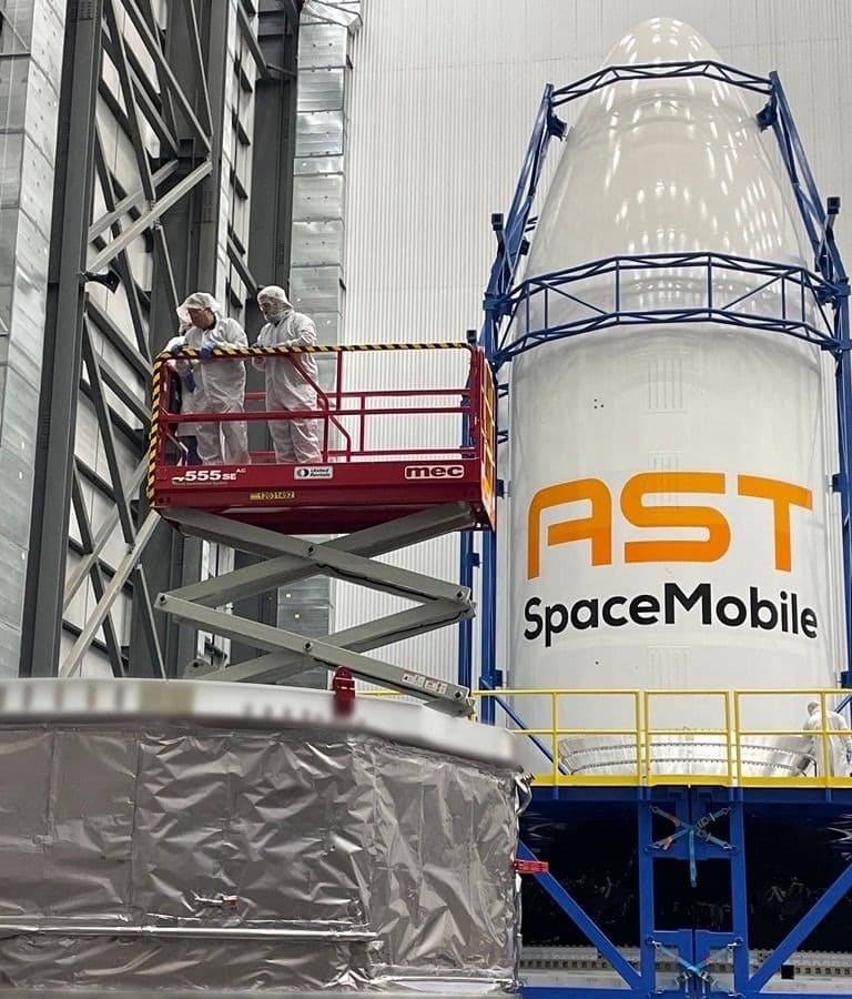 Спутник AST SpaceMobile BlueBird 7 признан неработоспособным после вывода на внештатную орбиту при запуске New Glenn 3