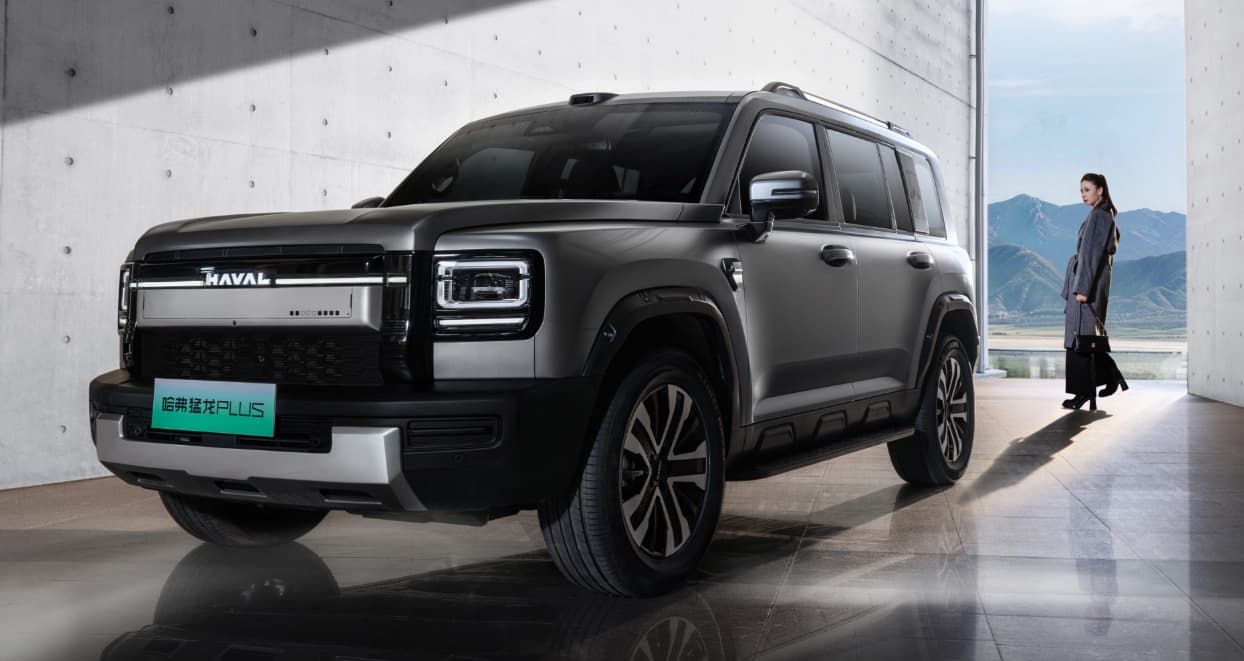 Новый внедорожник Haval размером с Land Cruiser 300, 449 л.с., полным приводом и холодильником — 190 тыс. юаней (2,15 млн рублей). Haval Raptor Plus доступен для предзаказа в Китае