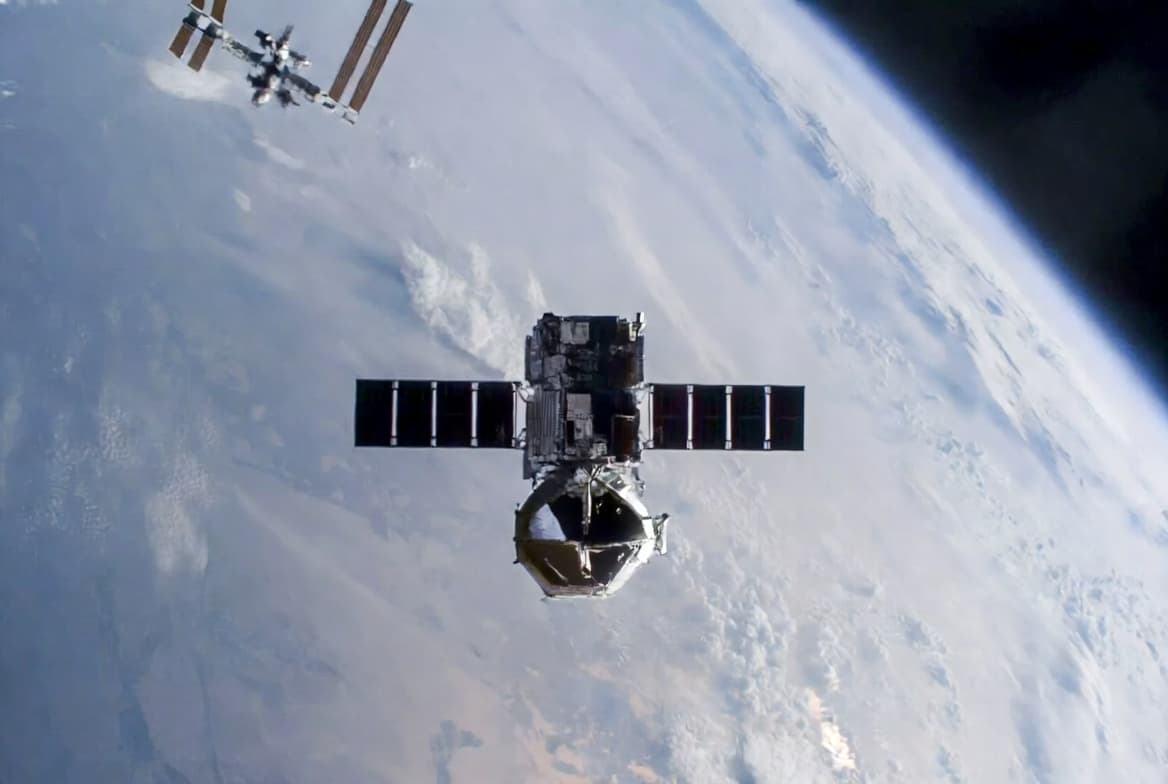 Россия планирует расширить спутниковую группировку: новые «Экспрессы» обеспечат высокоскоростной интернет, ТВ и связь