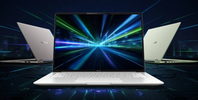 Флагманский Honor MagicBook Pro 2026 предлагает интерфейс в стиле Mac и работает без подзарядки дольше, чем Apple MacBook Pro (на чипе M5), как утверждает производитель