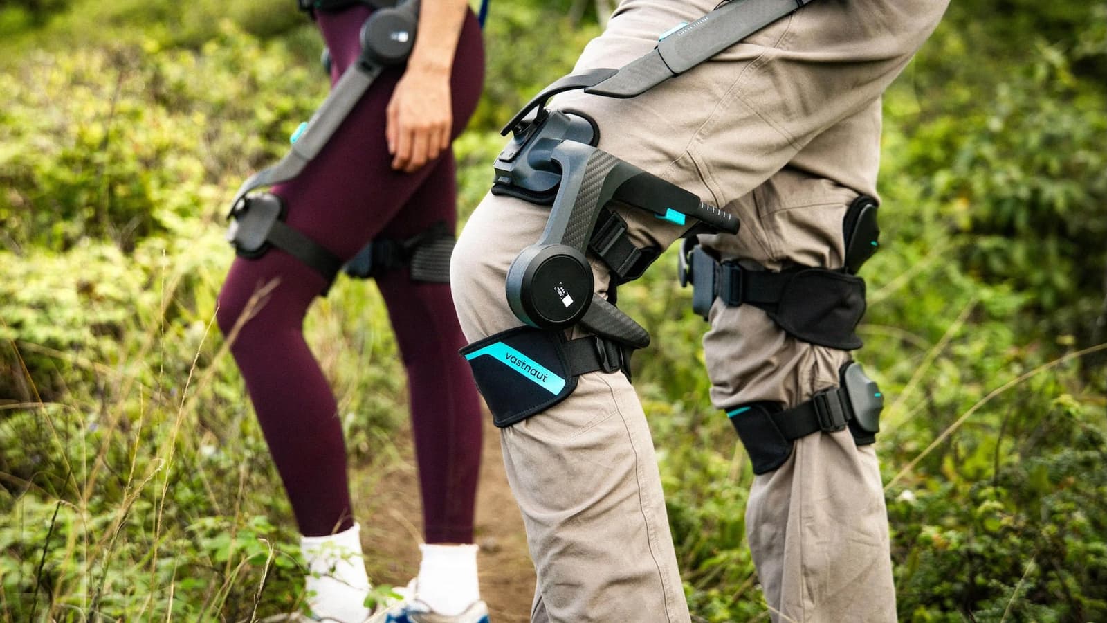 Vastnaut представила экзоскелет будущего: 2,7 кг, ИИ, четыре мотора по 400 Вт каждый — 1300 долларов