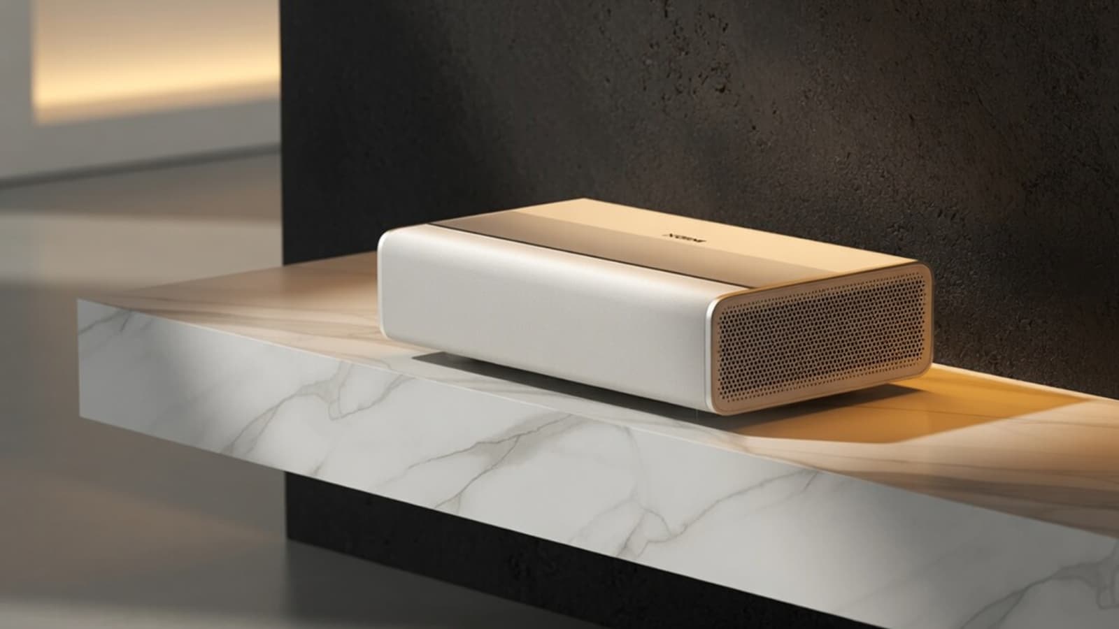 100 дюймов с 19 см, яркость до 3000 люмен и звук Harman Kardon. Представлены ультракороткофокусные проекторы Mira 4K и 4K Pro от Xgimi