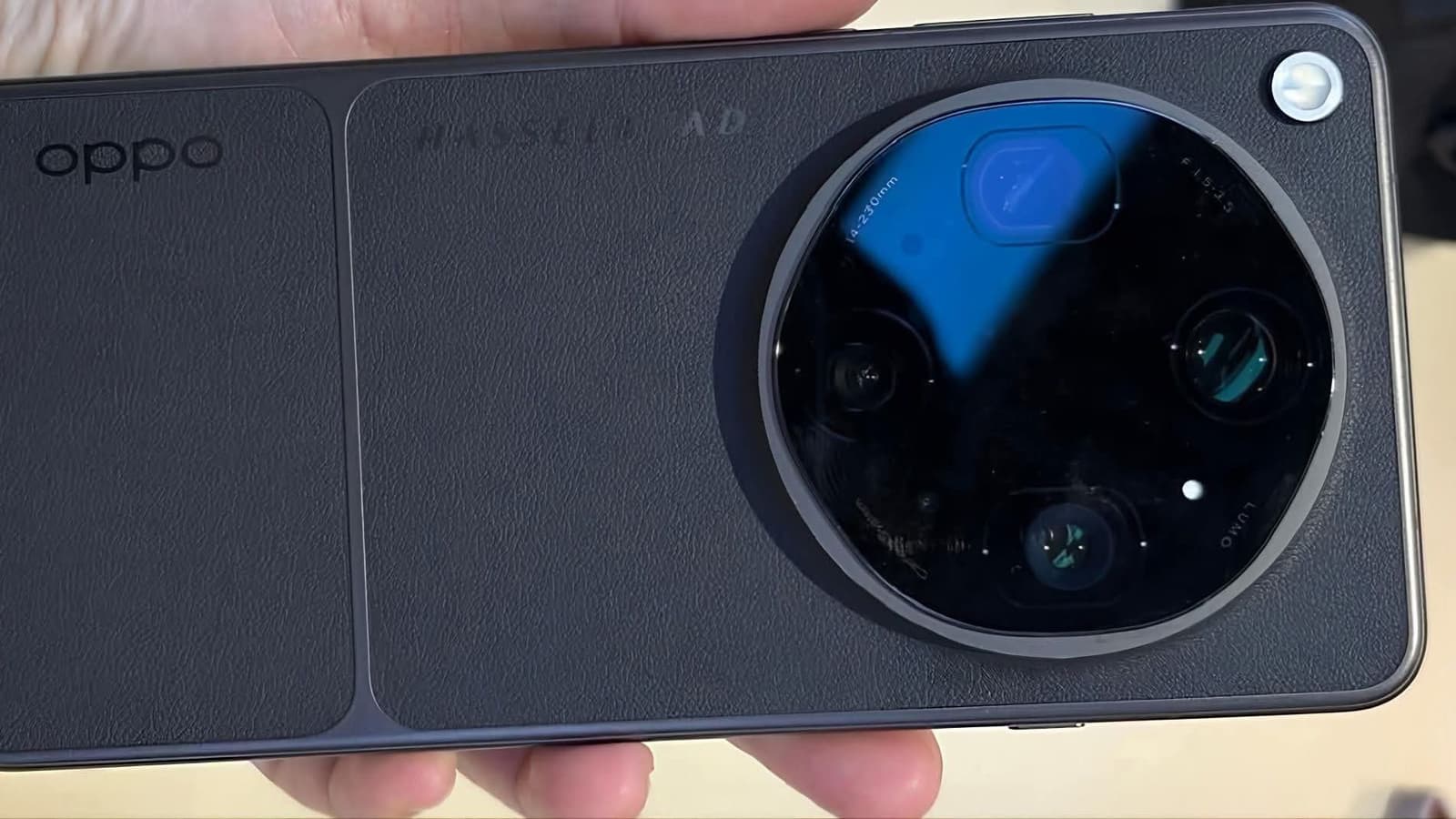 Конкурент новейшему Vivo X300 Ultra: топовый камерофон Oppo Find X9 Ultra показали вживую