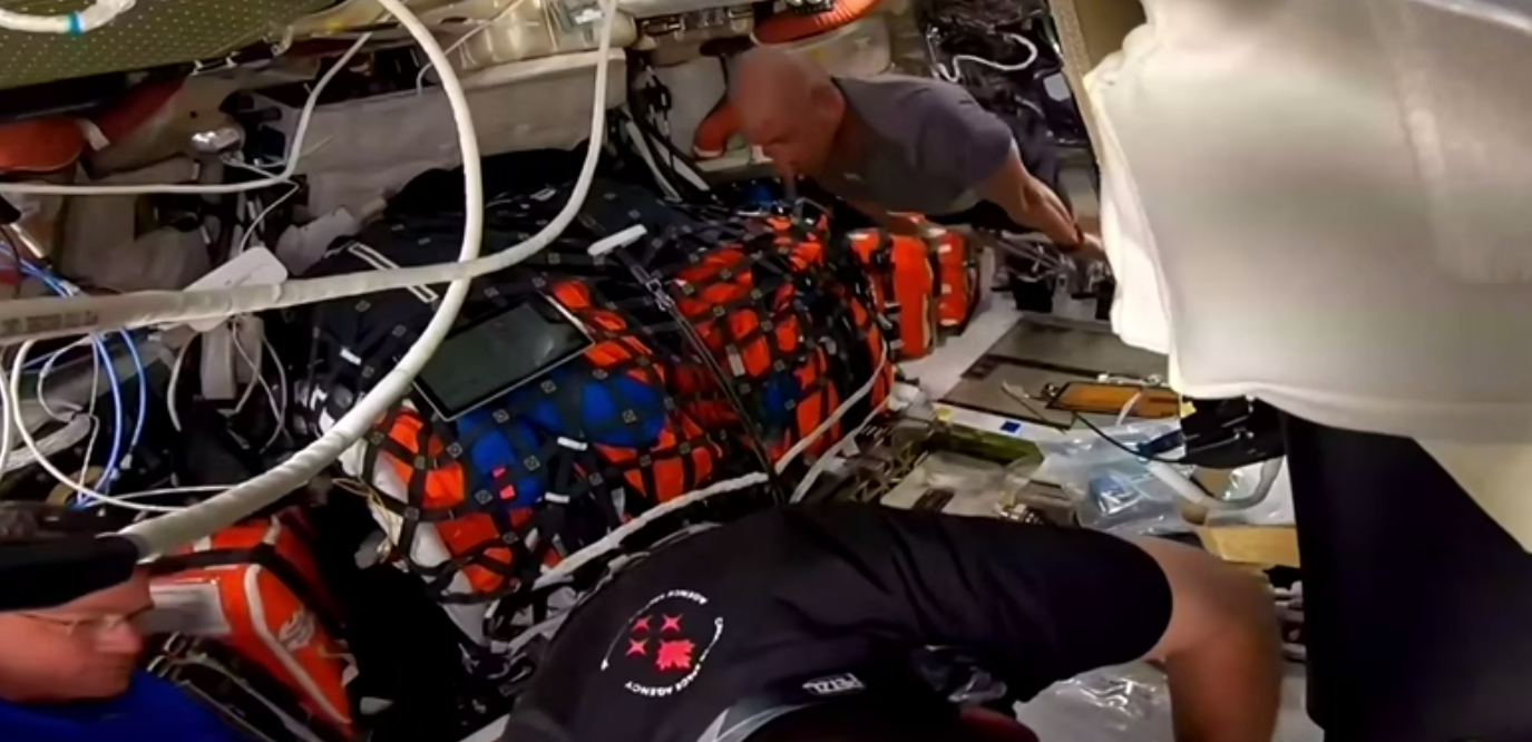 Тряску лунного корабля Orion объяснили тренировками одного из астронавтов