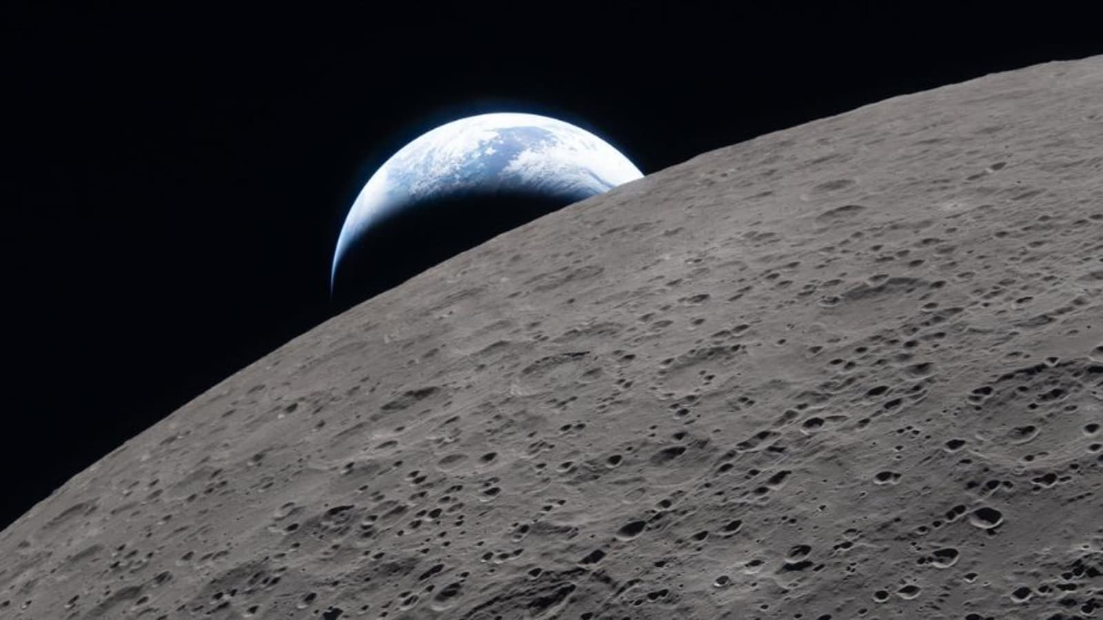Лунная миссия Artemis 2 передала на Землю 484 ГБ данных со скоростью в 5000 раз выше, чем была у миссии Apollo