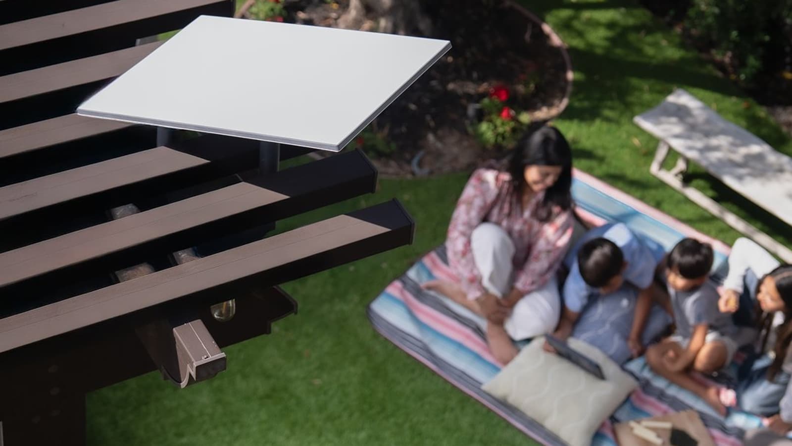 Высокоскоростной спутниковый интернет с низкой задержкой от Илона Маска: 10 300 спутников Starlink обслуживают более 12 млн человек в 160 странах