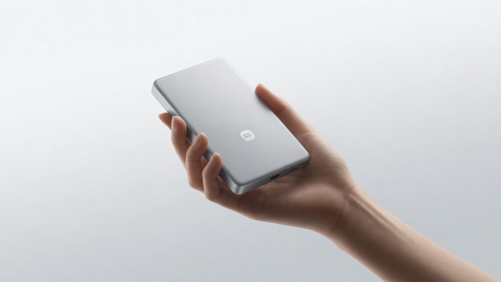 Сверхплотный внешний аккумулятор, который можно брать в самолёт. Новинка Xiaomi с плотностью энергии 840 Вт·ч/л уже поступила в продажу в Китае