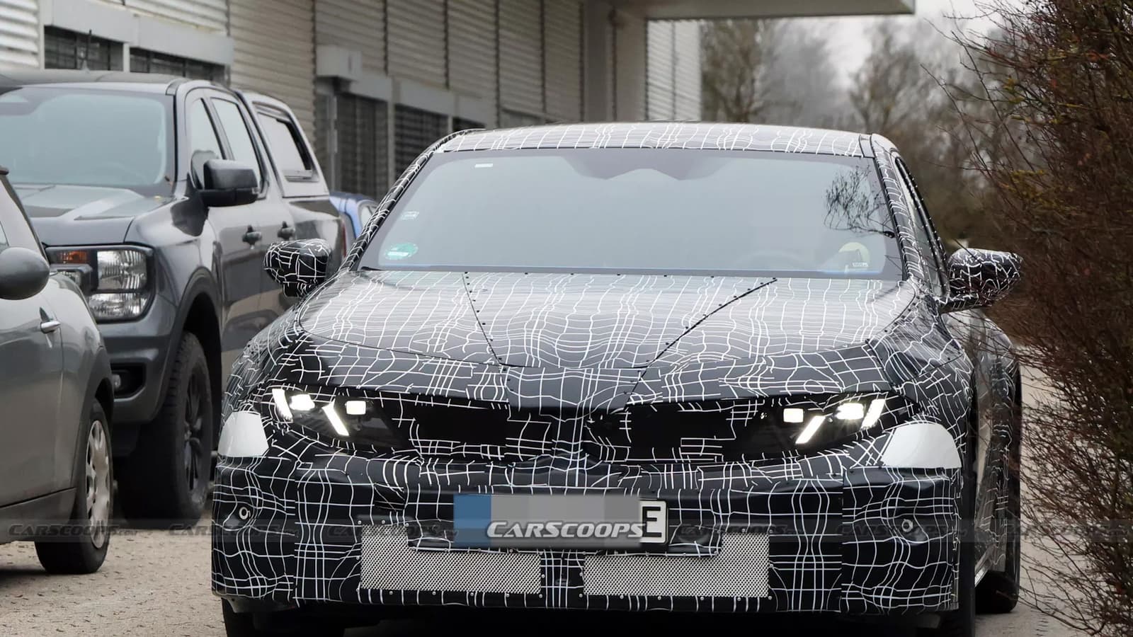 Электрические 800 л.с. или бензиновые 552 л.с. — цена одинакова. BMW планирует продавать разные версии будущей BMW M3 по одной цене