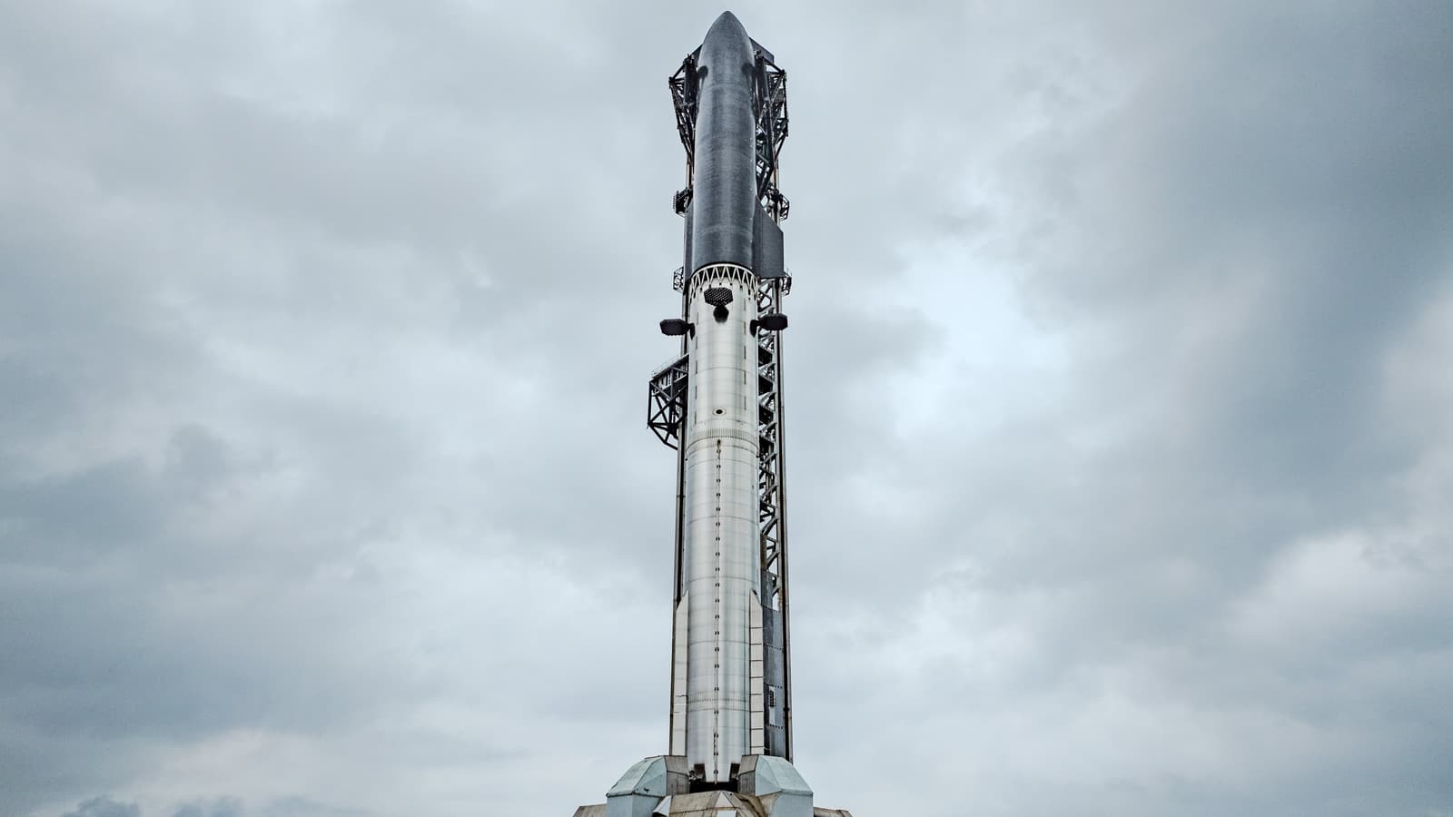 SpaceX построила самую высокую ракету за все время: высота Starship V3 составляет 124 метра — на 13,4 метра больше легендарной Saturn V
