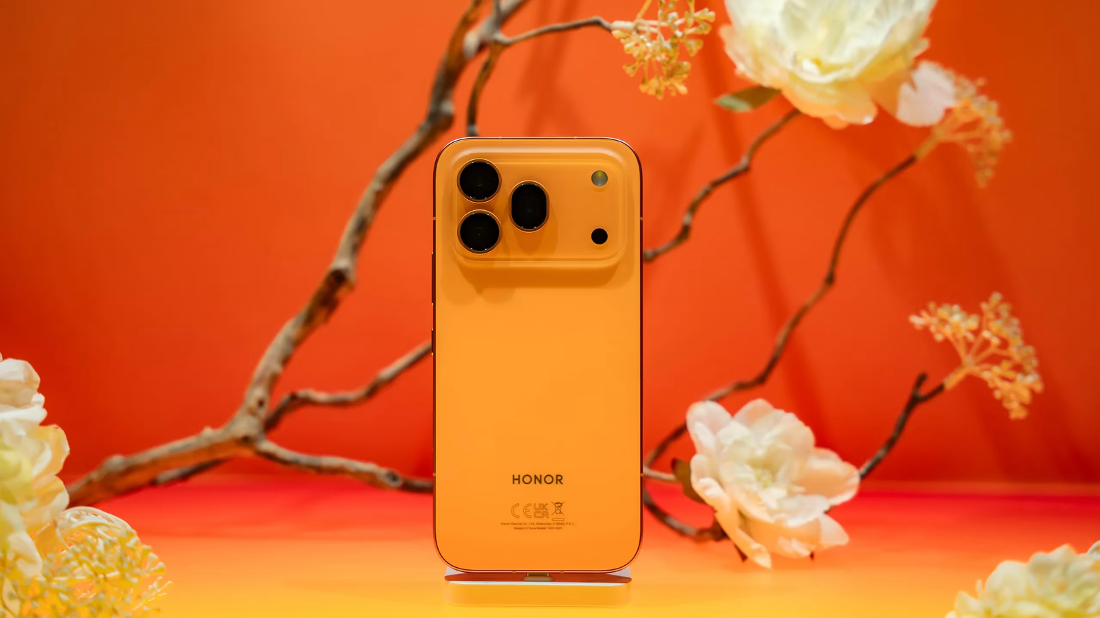 200 Мп, 7000 мА·ч и дизайн как у iPhone 17 Pro: рассекречен срок запуска Honor 600 и Honor 600 Pro в России