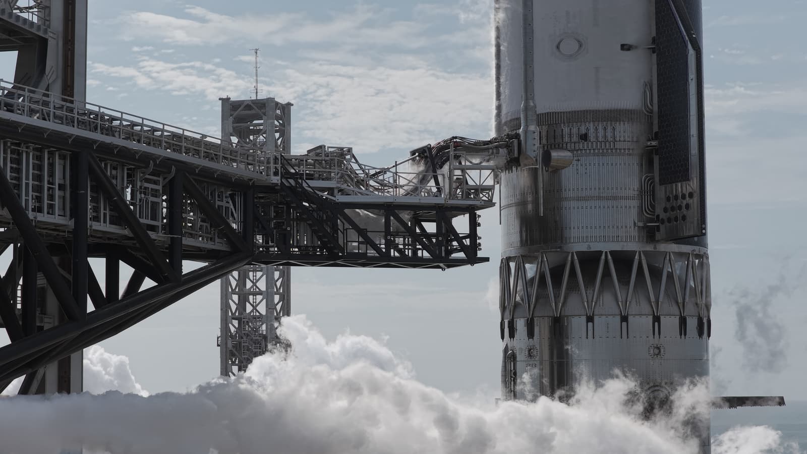 SpaceX приготовила самый радикальный апгрейд в истории Starship: разработчики рассказали об изменениях ракеты нового поколения