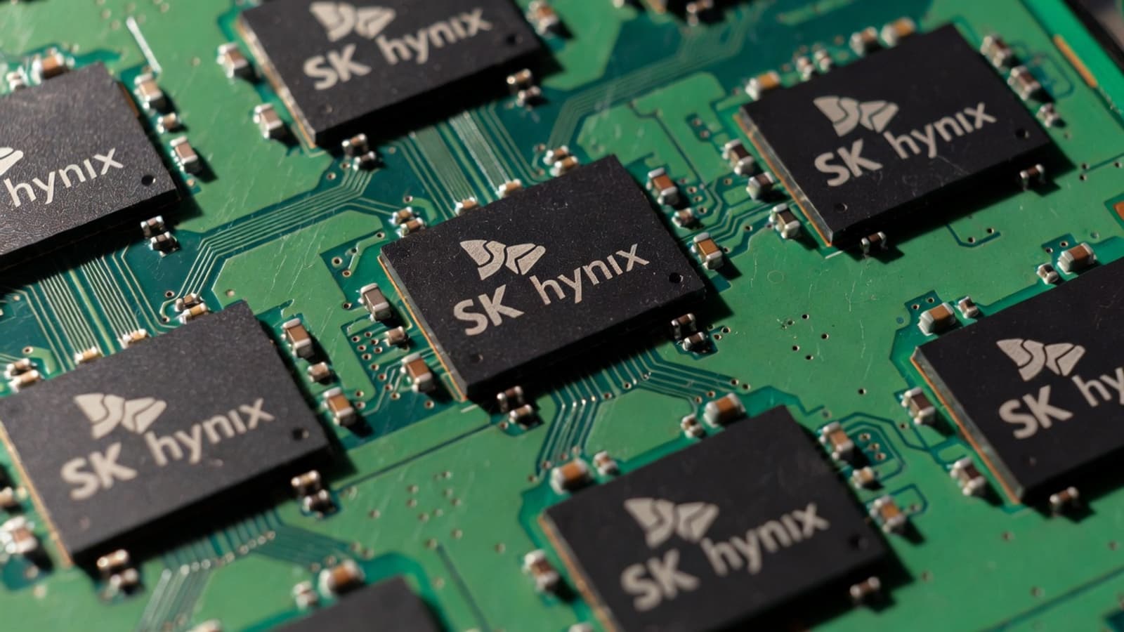 Безумный спрос на память позволил SK Hynix вырасти до капитализации в $1 трлн