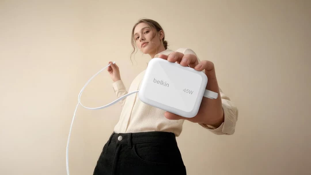 Belkin представила 45-ваттную GaN-зарядку с автоматически убирающимся кабелем — всего 28 долларов
