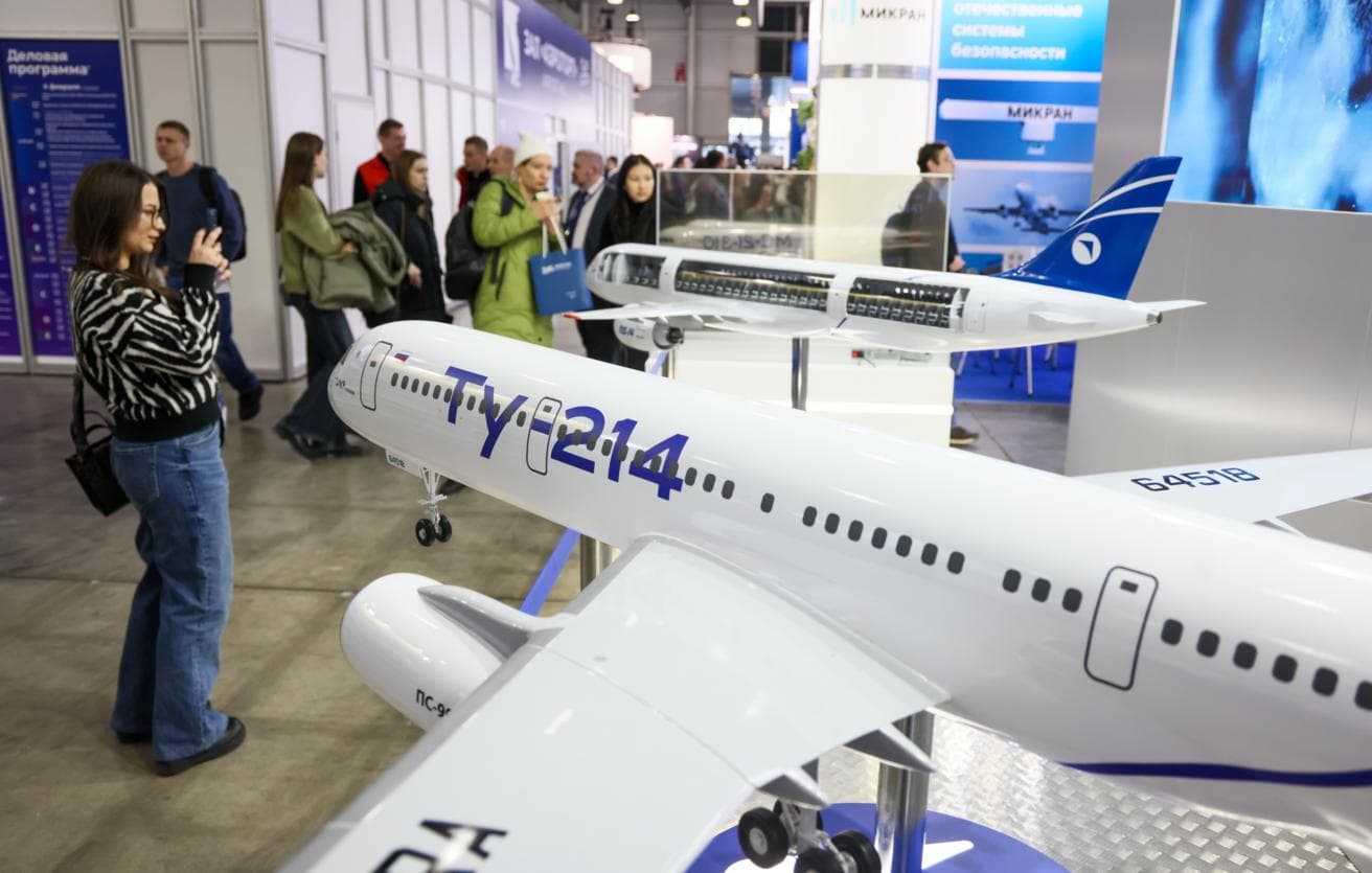Новые пассажирские самолеты Ту-214 отправятся в авиакомпании только в 2027 году