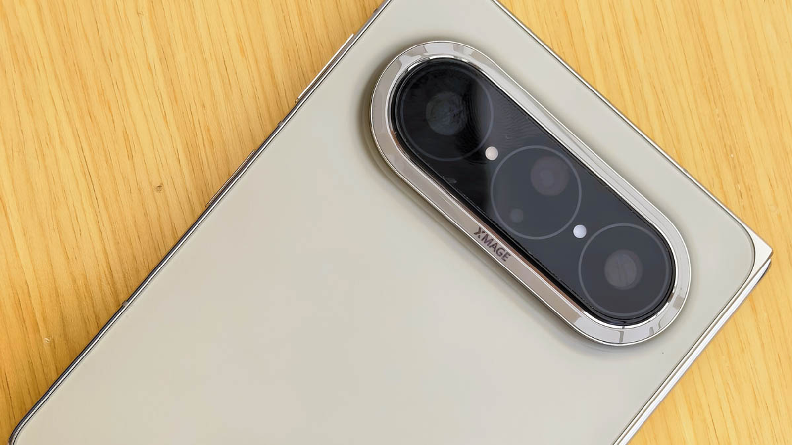 У Huawei получилось: нестандартный Pura X Max бьёт рекорды, коллекционная версия оказалась популярнее более дешёвой стандартной