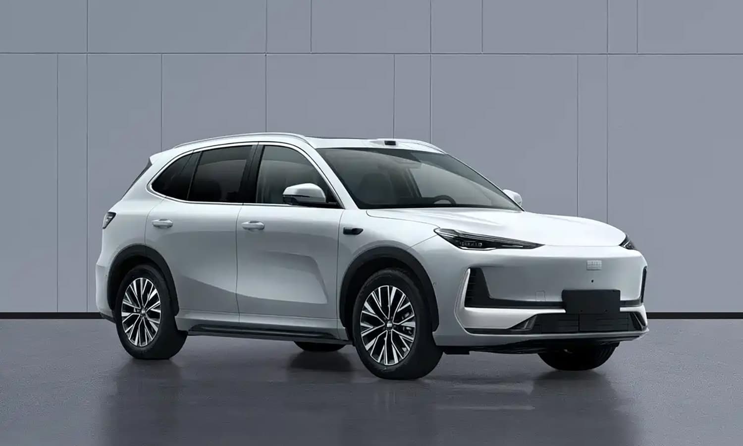 Выпускаемый в Белоруссии и продающийся в России кроссовер Geely EX5 обновился в Китае: новая платформа с задним приводом и гораздо больше мощности