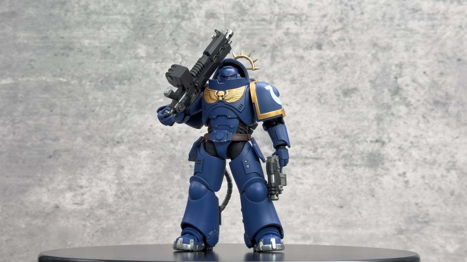 JoyToy представила распаковку фигурки Тяжёлого Заступника Ультрамаринов из Warhammer 40,000: Space Marine 2 JoyToy представила распаковку фигурки Тяжёлого Заступника Ультрамаринов из Warhammer 40,000: Space Marine 2