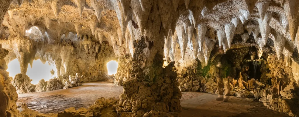 СМИ: 4 сезон The Witcher от Netflix снимут на кладбище и в хрустальном гроте