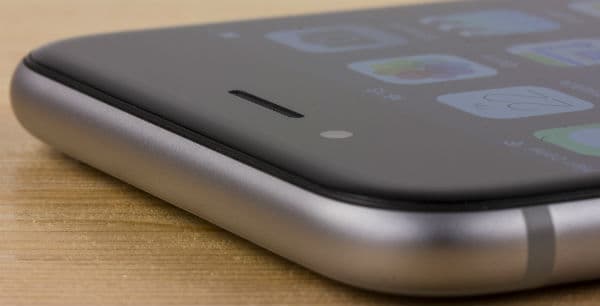 iPhone 5 и два iPhone 5c