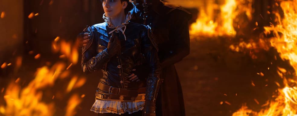 Ночь длинных клыков: косплееры превратились в Детлаффа и Сианну из дополнения «Кровь и Вино» для The Witcher 3