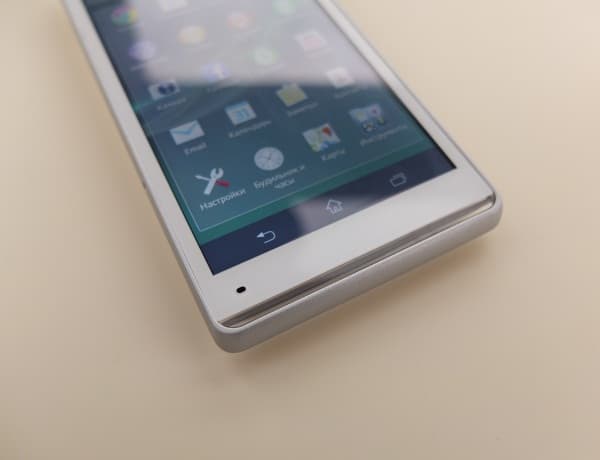 Cмартфоны Xperia SP и Xperia L